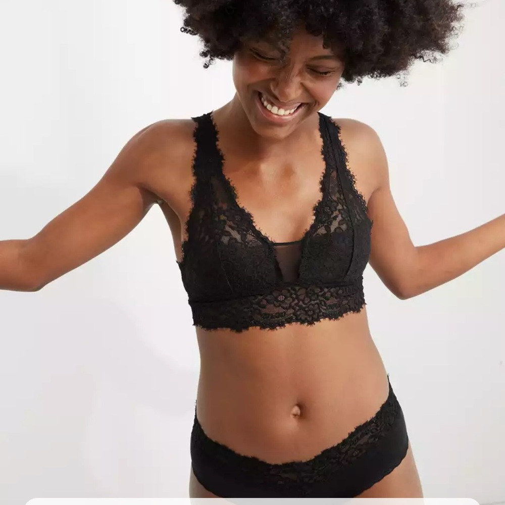 Aerie eyelash lace padded plunge bralette